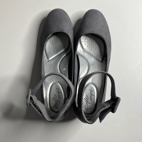 Dexflex Comfort Gray Suede Casual/Work Shoe - Picture 7 of 8